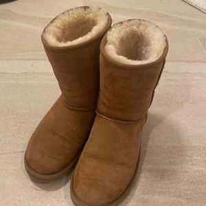 UGG Classic Short II in Chestnut tan brown US6